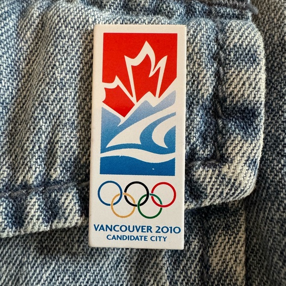 5/$15 Vancouver Olympics  Enamel Pin - Picture 6 of 6
